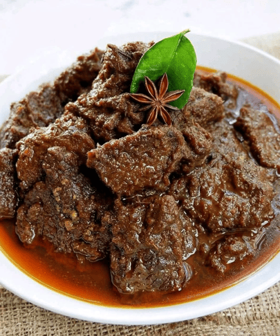 Kuliner Nusantara Semur Daging Betawi yang Kaya Rasa