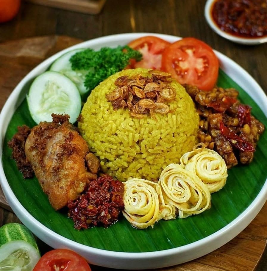 Resep Nasi Kuning Kebahagiaan dan Kelezatan Kuliner Nusantara