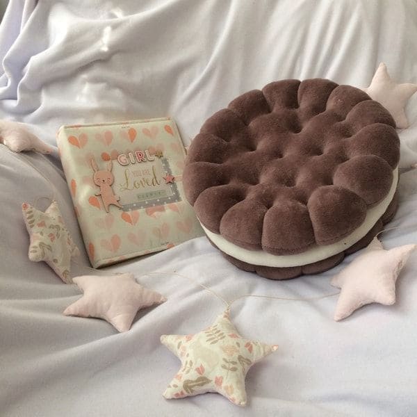 Kuliner Pillow Book: Kudapan Modern dengan Tekstur Lembut