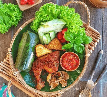 Nasi Timbel Sunda Hidangan Tradisional yang Penuh Cita Rasa
