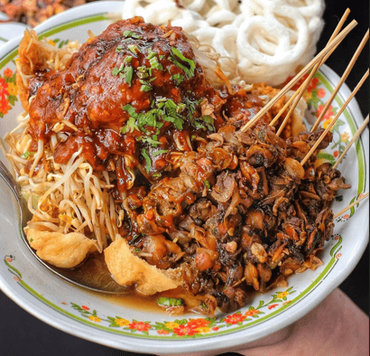 Lontong Balap Surabaya: Hidangan Legendaris Menggugah Selera